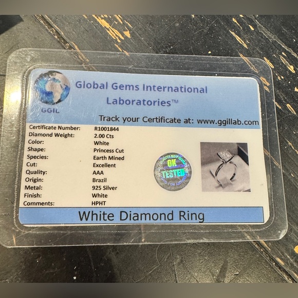 2 carat princess cut diamond ring - Picture 7 of 7